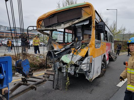 울산 시내버스 사고를 유발한 혐의를 받고 있는 승용차 운전자가 구속됐다 / ⓒ뉴시스