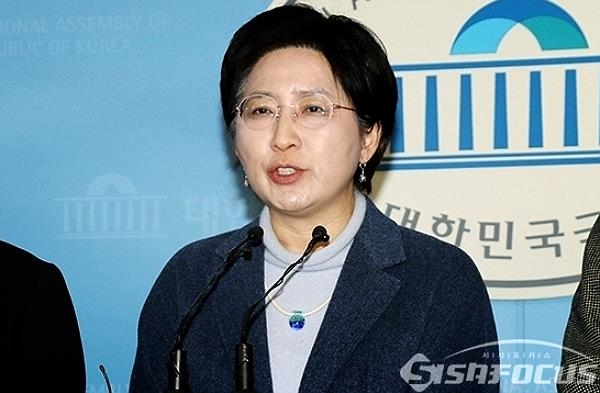바른미래당 소속이면서도 평화당에서 활동하고 있는 박주현 의원의 모습. 사진 / 오훈 기자