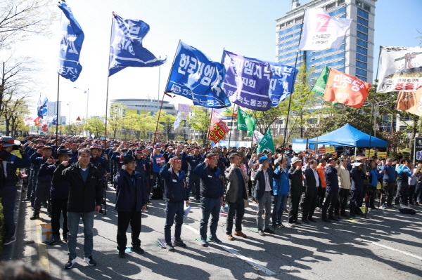 작년 한국지엠노조의 파업 모습.ⓒ한국지엠노조