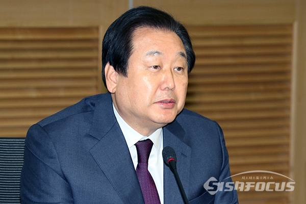 김무성 자유한국당 의원이 5일 열린토론 미래 17차 토론회에 참석해 발언하고 있다. 사진 / 오훈 기자