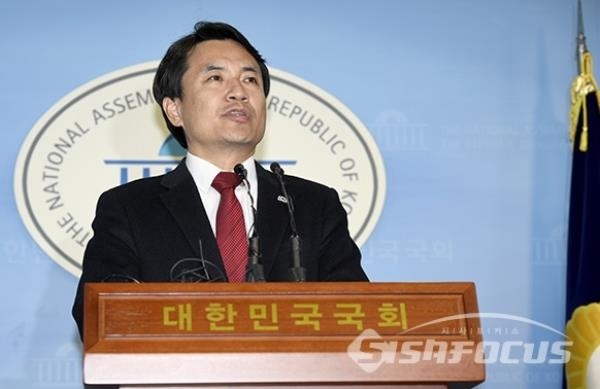 김진태 자유한국당 의원이 발언하고 있는 모습. ⓒ시사포커스DB