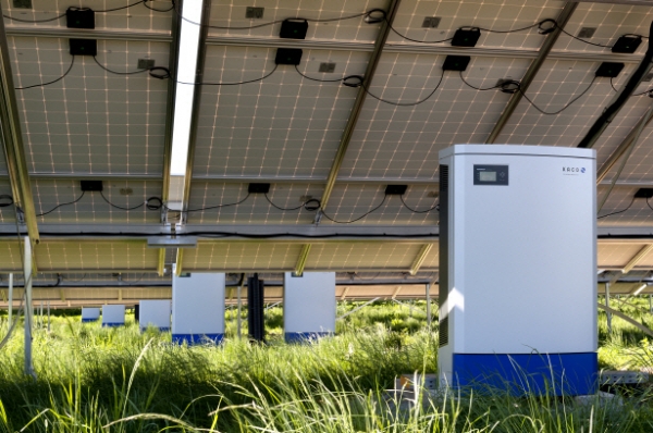 태양광발전소에 설치한 KACO new energy 인버터 제품  ⓒOCI