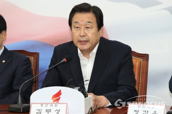 김무성 자유한국당 의원이 발언하고 있다. 사진 / 오훈 기자