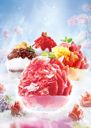 파리바게뜨가 본격적인 여름철을 맞아 ‘딸기라떼 꽃빙수’를 출시했다고 지난 19일 밝혔다. (사진 / 파리바게뜨)