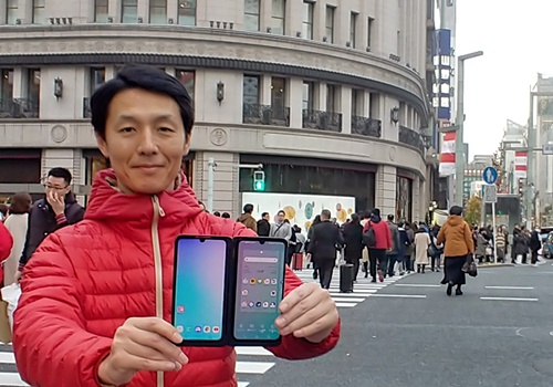 LG전자는 LG G8X ThinQ(국내명: LG V50S ThinQ)와 LG 듀얼 스크린을 앞세워 일본 프리미엄 스마트폰 시장을 공략한다고 8일 밝혔다. (사진 / LG전자)