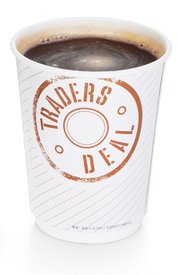 이마트 트레이더스가 ‘T카페’에서 사용할 수 있는 ‘커피 월 구독권’을 트레이더스 전점에서 오는 4월까지 판매한다. ⓒ이마트