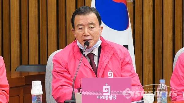 홍문표 의원이 발언하고 있다. 사진 / 박상민 기자
