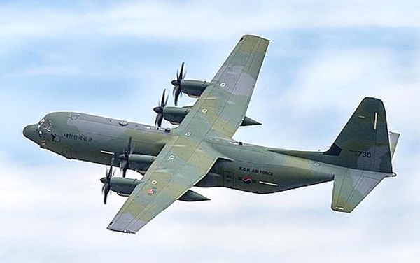 미얀마 현지 수송에 투입된 C-130J 군수송기 / ⓒ뉴시스DB