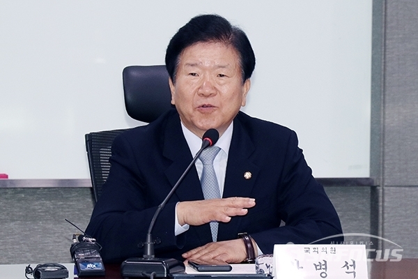 박병석 더불어민주당 의원이 발언하고 있다. [사진 / 오훈 기자]