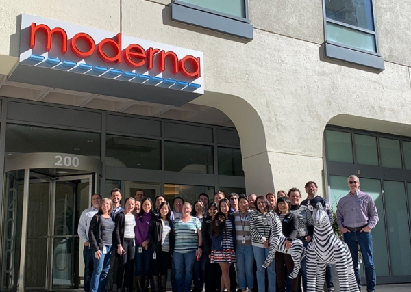 "증상이 있는 감염뿐 아니라 무증상 감염까지 예방할 수 있는 백신"이라고 주장한 모더나의 코로나19 백신이 FDA승인을 받을 것으로 예상되고 있다.(사진/모더나홈페이지)