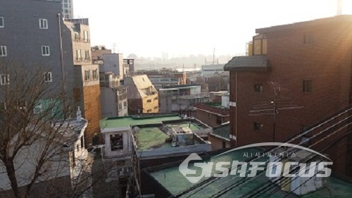 사진은 기사내용과 직접적인 관련없는 서울의 한 다세대·연립 주택가 전경 / ⓒ시사포커스DB