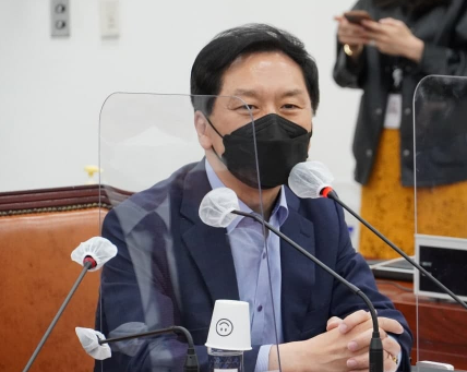 김기현 국민의힘 원내대표는 6일 이번 검찰인사를 가리켜 '난장판 인사'로 한마디로 '개판'이라고 강력히 비난했다.(사진/김기현페이스북)