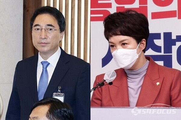 박수현 청와대 국민소통수석(좌)과 김은혜 대통령 당선인 대변인(우). 사진 / 시사포커스DB