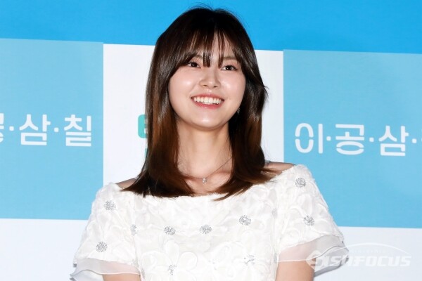 배우 홍예지가 포토타임을 가지고 있다. [사진 / 오훈 기자]