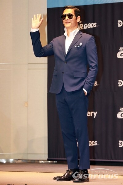 박준형이 포토타임을 가지고 있다. [사진 / 오훈 기자]