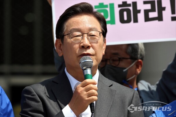 이재명 더불어민주당 인천 계양을 재보궐 국회의원 후보가 발언을 하고 있다. [사진 / 오훈 기자]