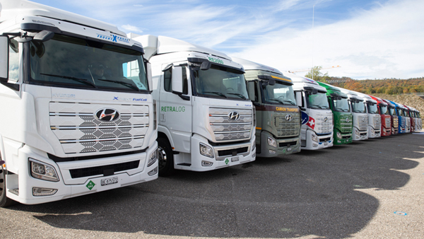 스위스 현지에서 운행중인 엑시언트 수소전기트럭 모습 / ⓒ현대자동차