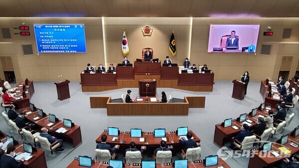 경북도의회는 9일부터 22일까지 제338회 임시회를 열고 있다. 사진/김영삼 기자