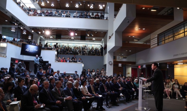 4월 28일 윤석열 대통령은 하버드대학교 케네디스쿨에서 ‘자유를 향한 새로운 여정’을 주제로 한 연설을 진행했습니다. ⓒ대통령실