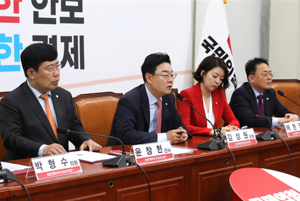 국민의힘 ‘코인 게이트 진상조사단’이 16일 서울 여의도 국회에서 출범식을 갖고 제1차 전체회의를 진행했다. 진상조사단장인 김성원 의원이 발언하고 있는 모습. 사진 / ⓒ뉴시스