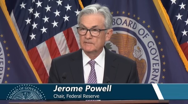 지난 3일(현지시각) 제롬 파월 미국 연방준비제도(Fed·연준) 의장이 연방공개시장위원회(FOMC) 정례회의 후 기자회견에서 발언하고 있다. ⓒFed 유튜브 캡쳐