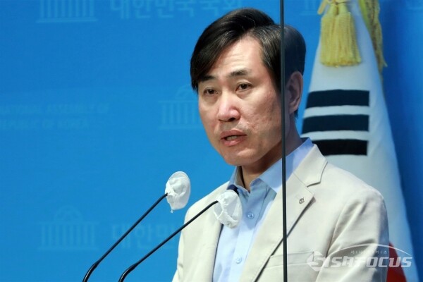국민의힘 하태경 의원이 과거 국회에서 기자회견을 하고 있는 모습. [사진 /오훈 기자]