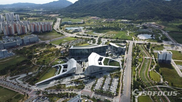 충남도가 도내 거주 청년 주거 안정 대책으로 전세보증금반환보증료 지원에 나선다. (사진 / 충남도청)