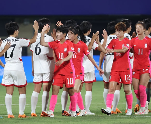 2022 항저우 아시안게임 여자축구 콜린 벨호, 북한에 1-4 패배/ 사진: ⓒ뉴시스