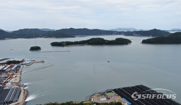 완도군이 40억 투입 지방 상수도 공급 시설 확충(사진은 고금면 넙도 전경). 사진/완도군청 제공