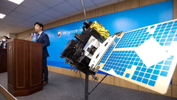 한국형 달 탐사선 '다누리'호 실물 모형 / ⓒ과기부