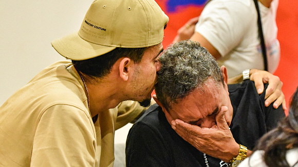 루이스 디아즈, 콜롬비아 반군에 피랍됐던 아버지와 재회/ 사진: ⓒ로이터 통신