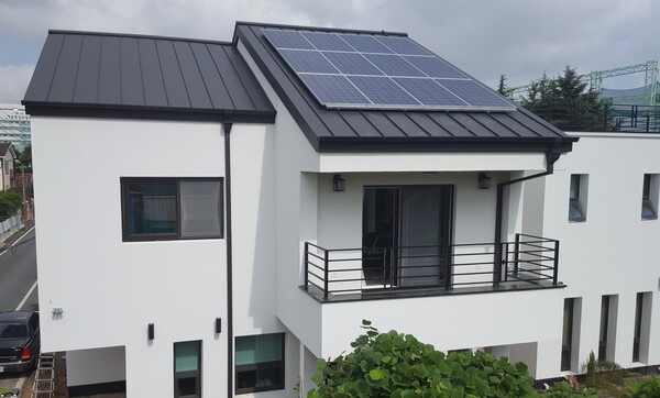 단독주택에 설치된 태양광설비 전경,사진/경북도