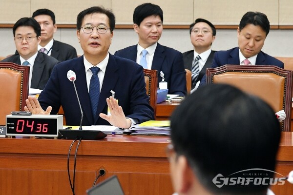 15일 박성재 법무부 장관 후보자가 인사청문회에서 의원들의 질의에 답변하고 있다.(2)  (사진 / 오훈기자)