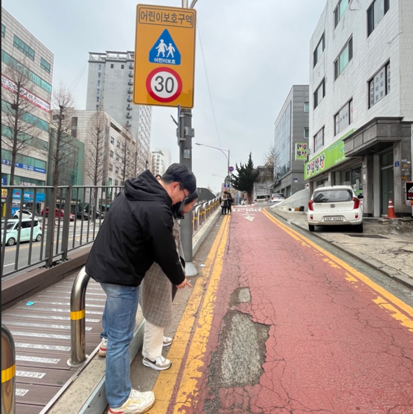 서울 강서구가 학생, 학부모 모두 안심할 수 있는 통학로 조성을 위해 거리에 있는 위험요인 제거에 나섰다. (사진 / 강서구청).