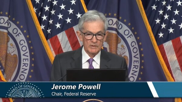 20일(현지시각) 제롬 파월 미국 연방준비제도(Fed·연준) 의장이 연방공개시장위원회(FOMC) 정례회의 후 기자회견에서 발언하고 있다. ⓒFed 유튜브 캡쳐