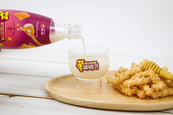 농심이 사내 스타트업을 통해 신사업 해법을 모색한다. 사진은 오는 10일 CU서 출시할 꿀꽈배기맛주  ⓒ농심