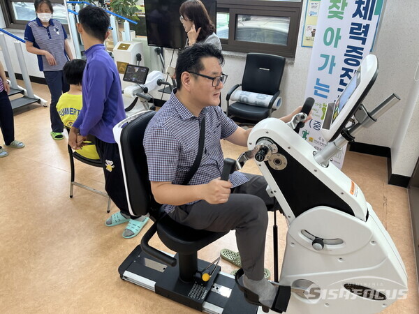 진도군이 '장애인 활력 재활프로그램 운영'으로 큰 호응을 얻고 있다. 사진/진도군청 제공