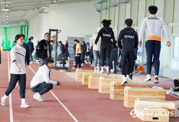 선수들이 구슬땀을 흘리고 있는 장면. 사진/해남군청 제공