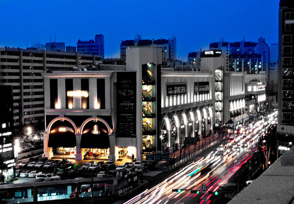 뉴코아아울렛 강남점 외관 ⓒ이랜드리테일