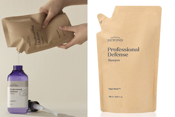 LG생활건강은 자사 브랜드 비욘드 제품 용기를 종이로 분리배출 할 수 있는 프로페셔널 디펜스 샴푸 리필을 출시했다고 밝혔다. . 500㎖ 기준으로 펌프 포함 본 제품보다 신제품은 플라스틱 사용량이 약 80% 감소했다고.  ⓒLG생활건강