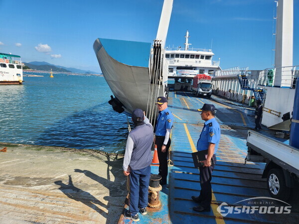 완도해경이 태풍 내습 대비 사전 점검을 통한 안전사고 예방 강화에 나섰다. 사진/완도해경 제공