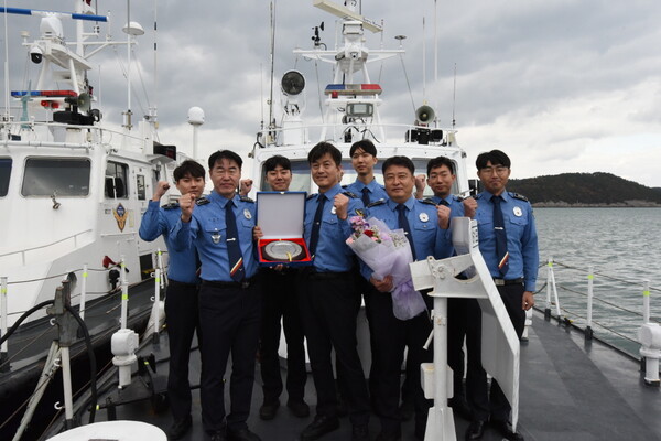 완도해경이 2024년 우수 파출소,함정 동시 선정으로 통합 치안 역량을 입증했다. 사진/완도해경 제공