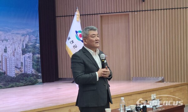 13일 김학동 예천군수가 언론인 간담회에서 “예천군을 찾아오는 도시로 만들겠다”라고 밝히고 있다. .사진/김영삼 기자