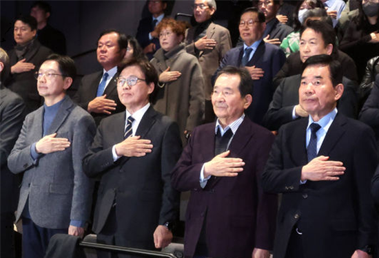 더불어민주당 박광온 전 원내대표가 창립한 ‘일곱번째나라LAB’의 창립기념 심포지엄이 23일 오후 서울 종로구 노무현시민센터에서 열렸다. ⓒ뉴시스