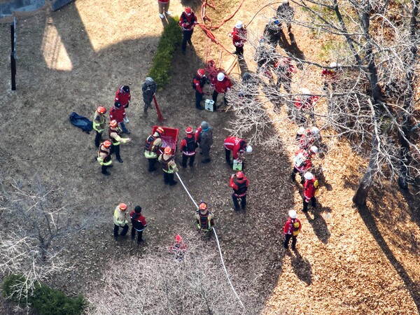 20일 남부산림청이 경북 안동시 도산면 호반자연휴양림에서 유관기관 합동 산불진화 훈련을 하고 있다.ⓒ남부산림청