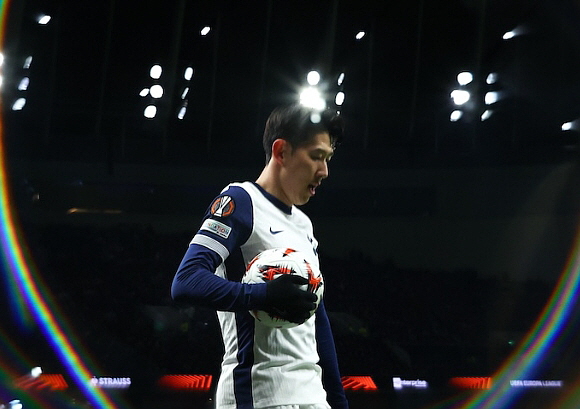 손흥민, 공격 포인트 없이 경기 마치고 팀은 1-1 무승부. ⓒ토트넘 홋스퍼