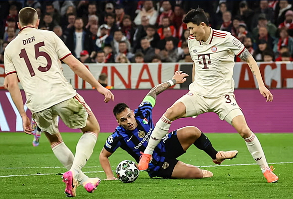 김민재, 도르트문트전 실수로 이적설까지? ⓒ바이에른 뮌헨