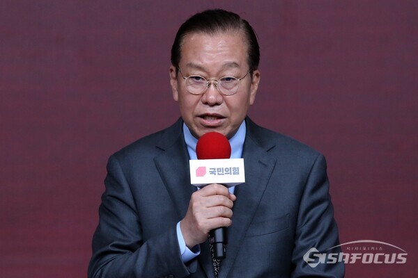 18일 권영세 비대위원장이 인사말을 하고 있다.