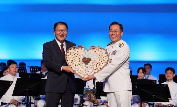 진해 아트홀에서 열린 해군 음악회 모습. 사진/창원특례시