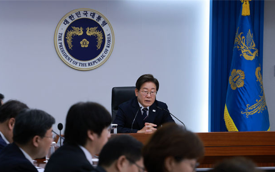 이재명 대통령이 23일 서울 용산구 대통령실 청사에서 열린 제1차 수석보좌관회의에서 발언하고 있다. ⓒ뉴시스